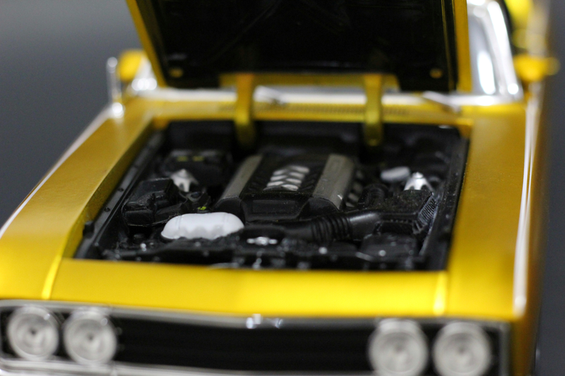 Illustration for article titled Car Week: Custom 1/18 Maisto Ford Torino Talladega Coyote